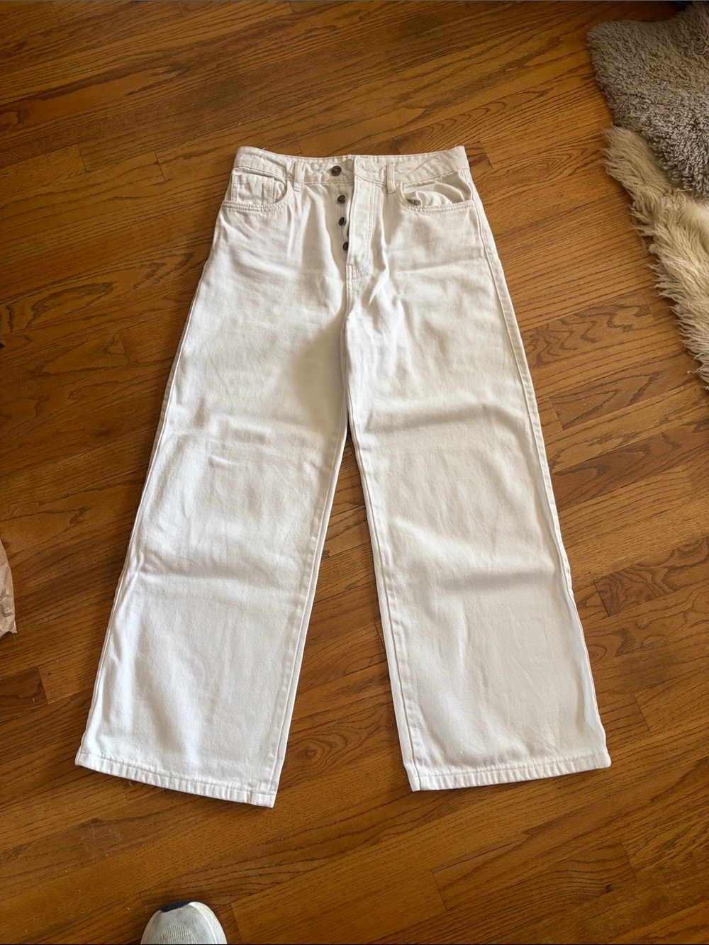 Stradivarius White High-Rise Wide Leg Jeans